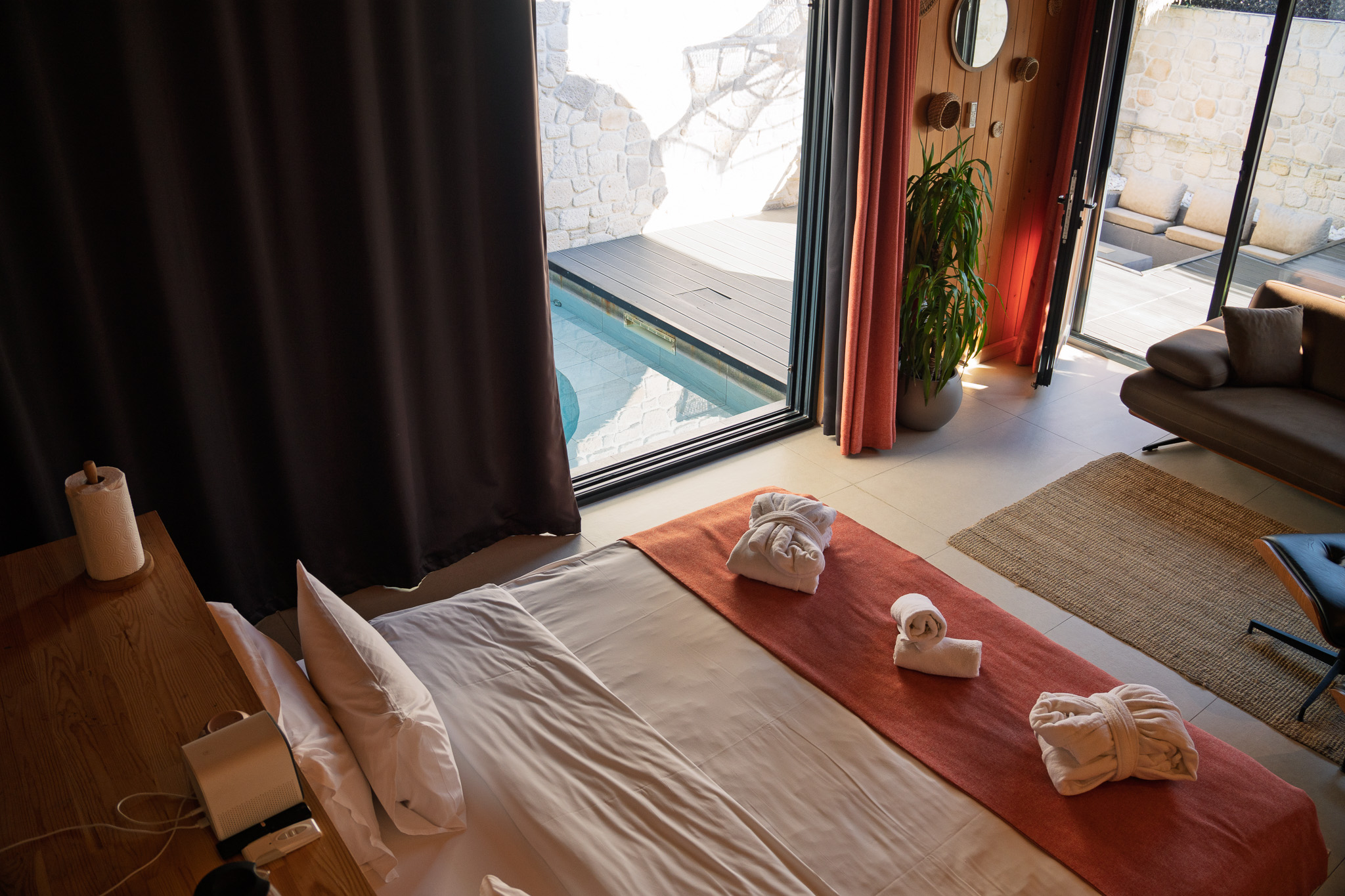 Özel havuza açılan Prime Suites yatak odası